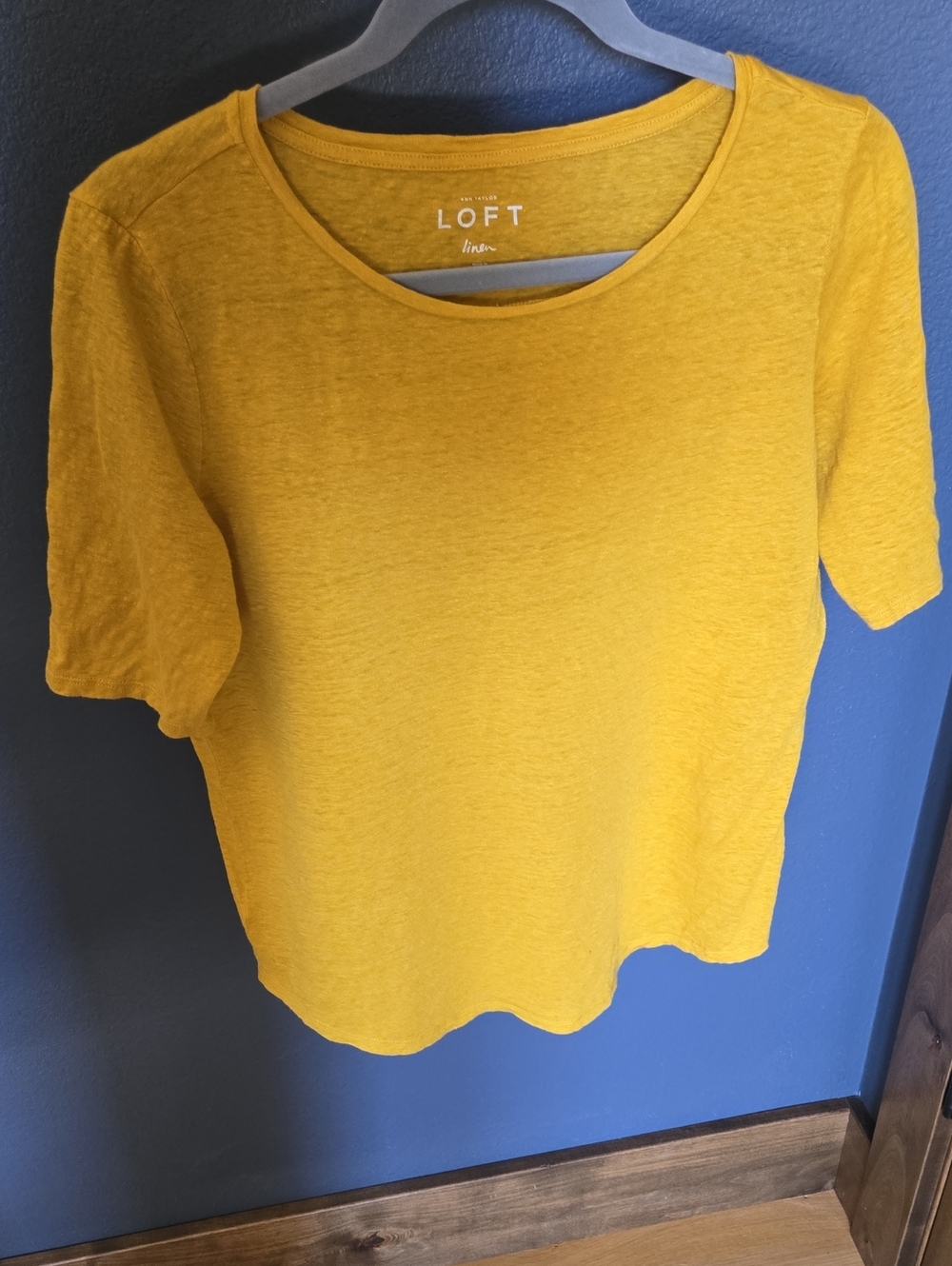 LOFT Mustard Linen M longer Sleeve Fall Travel Lightweight Natural Layers Tshirt